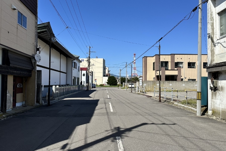 そのまま直進