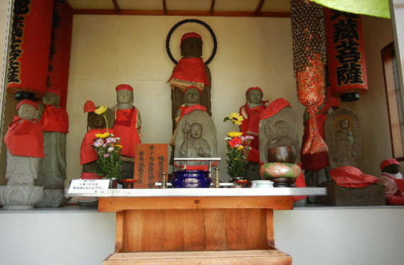 地蔵堂│堂内